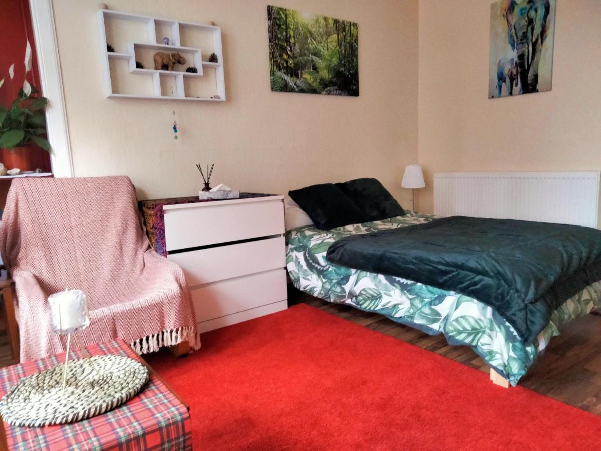 Spacious Flat In Bridgeton, Glasgow Ngoại thất bức ảnh