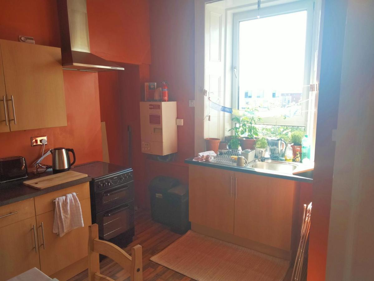 Spacious Flat In Bridgeton, Glasgow Ngoại thất bức ảnh